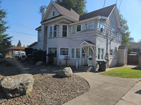 Tiny photo for 621 W 11th Street, Medford, OR 97501 (MLS # 220226637)