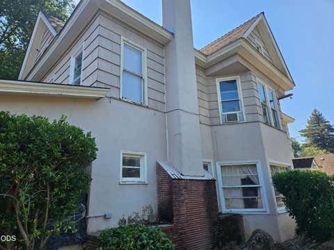 Tiny photo for 621 W 11th Street, Medford, OR 97501 (MLS # 220226637)