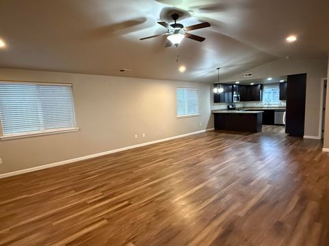 Tiny photo for 912 Stonewater Drive, Eagle Point, OR 97524 (MLS # 220212142)