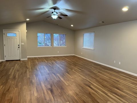 Tiny photo for 912 Stonewater Drive, Eagle Point, OR 97524 (MLS # 220212142)