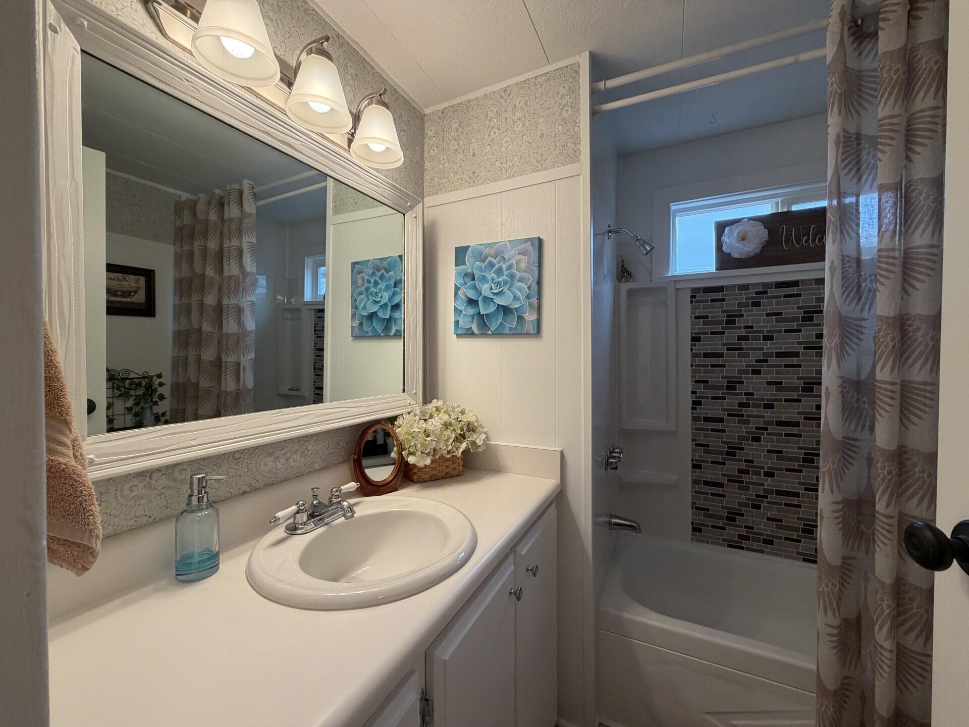 Rogue Lea Estates - Residential