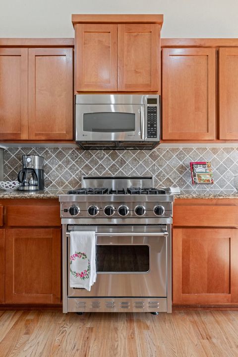 Tiny photo for 128 Oak Point Drive, Eagle Point, OR 97524 (MLS # 220221190)