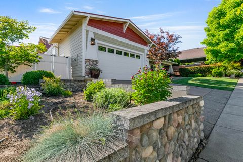 Tiny photo for 128 Oak Point Drive, Eagle Point, OR 97524 (MLS # 220221190)