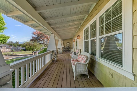 Tiny photo for 128 Oak Point Drive, Eagle Point, OR 97524 (MLS # 220221190)