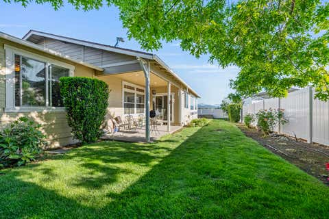 Tiny photo for 128 Oak Point Drive, Eagle Point, OR 97524 (MLS # 220221190)