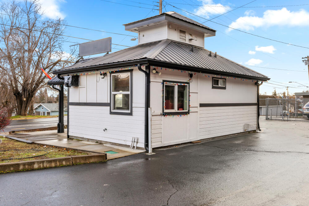 Klamath Falls -Fairview Addition No. 2 - Commercial Sale