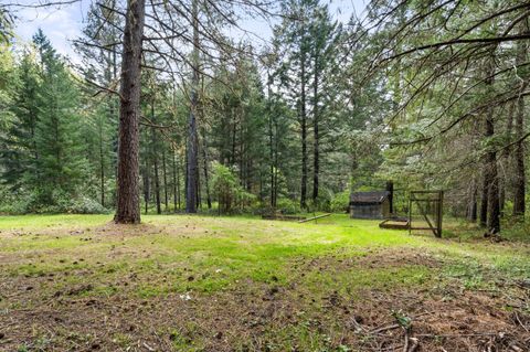 Tiny photo for 453 Glendon Road, Kerby, OR 97531 (MLS # 220219959)