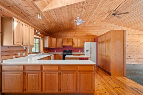 Tiny photo for 453 Glendon Road, Kerby, OR 97531 (MLS # 220219959)