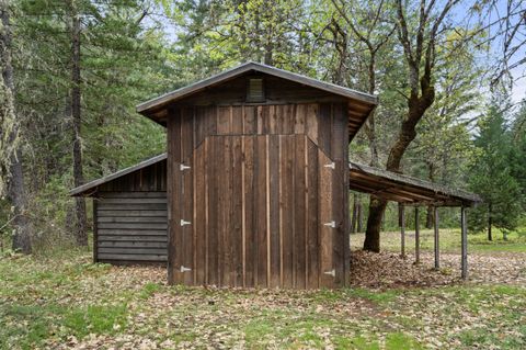 Tiny photo for 453 Glendon Road, Kerby, OR 97531 (MLS # 220219959)