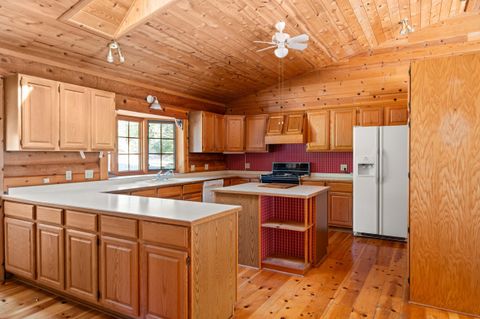 Tiny photo for 453 Glendon Road, Kerby, OR 97531 (MLS # 220219959)