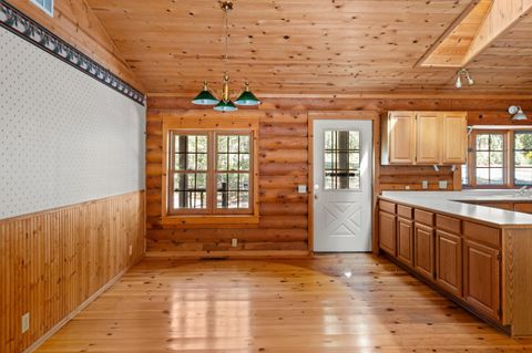 Tiny photo for 453 Glendon Road, Kerby, OR 97531 (MLS # 220219959)