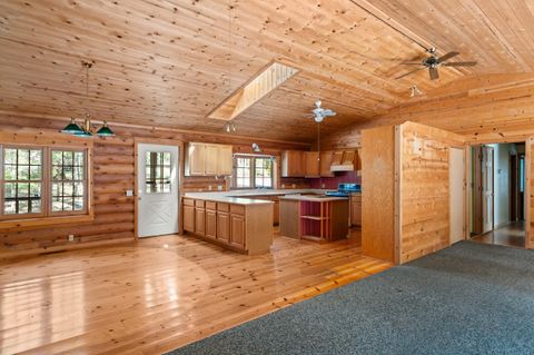 Tiny photo for 453 Glendon Road, Kerby, OR 97531 (MLS # 220219959)