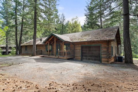 Tiny photo for 453 Glendon Road, Kerby, OR 97531 (MLS # 220219959)