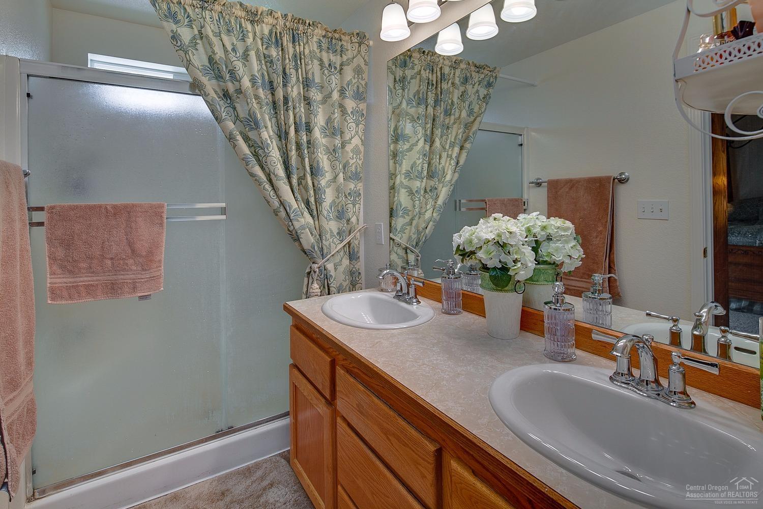 Justin Glen - Residential