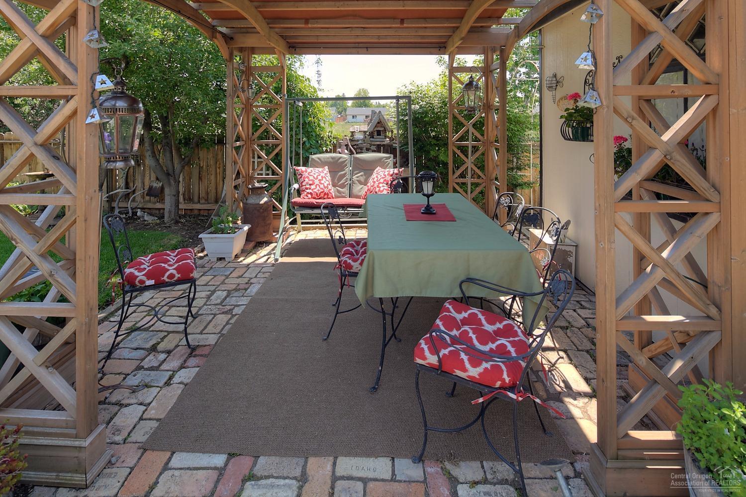 Justin Glen - Residential