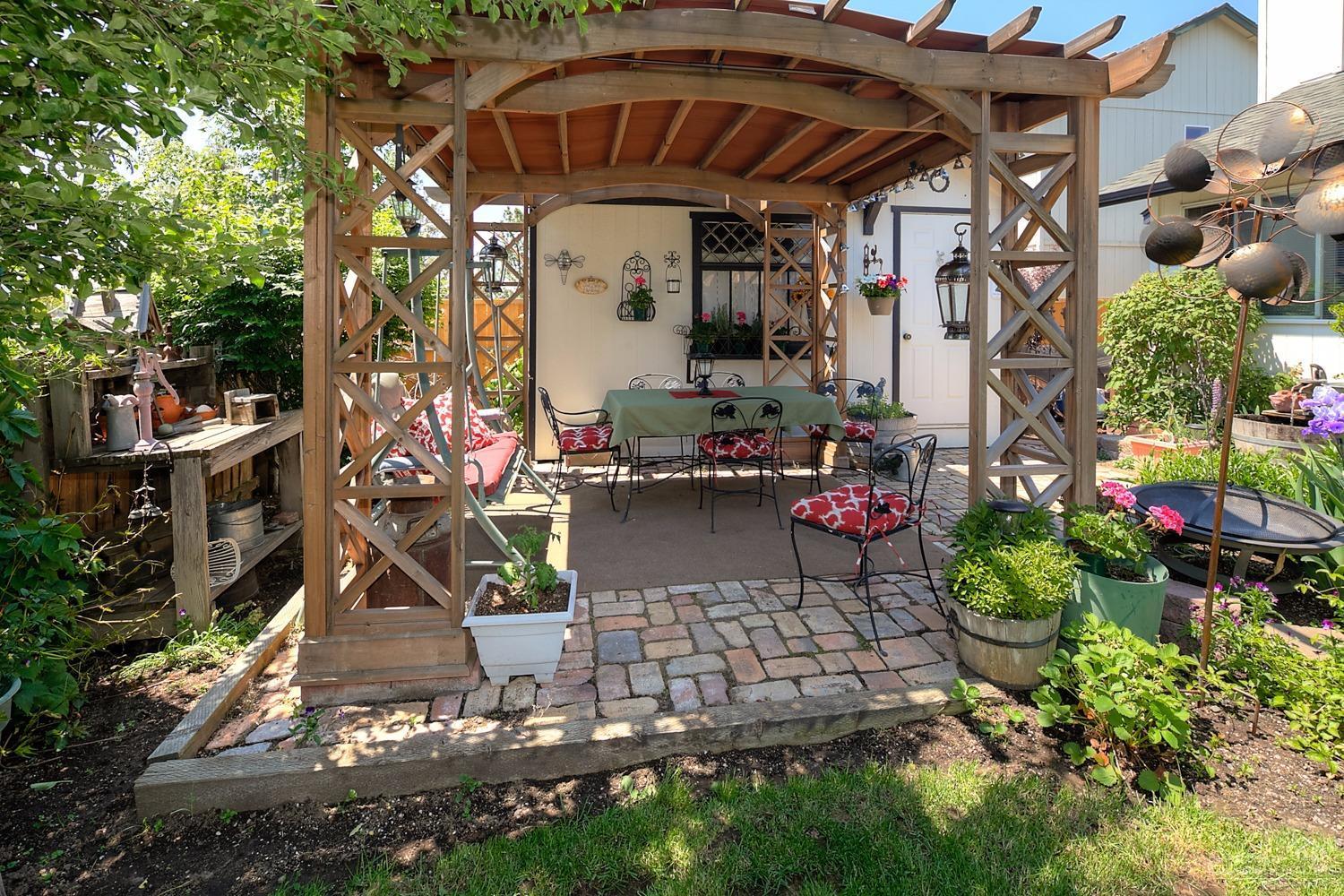 Justin Glen - Residential