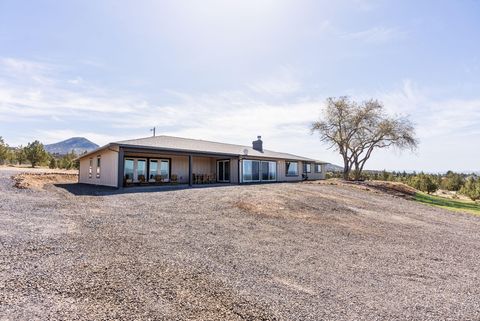 Photo of 13774 SW Sego Lily Road, Powell Butte, OR 97753 (MLS # 220214292)