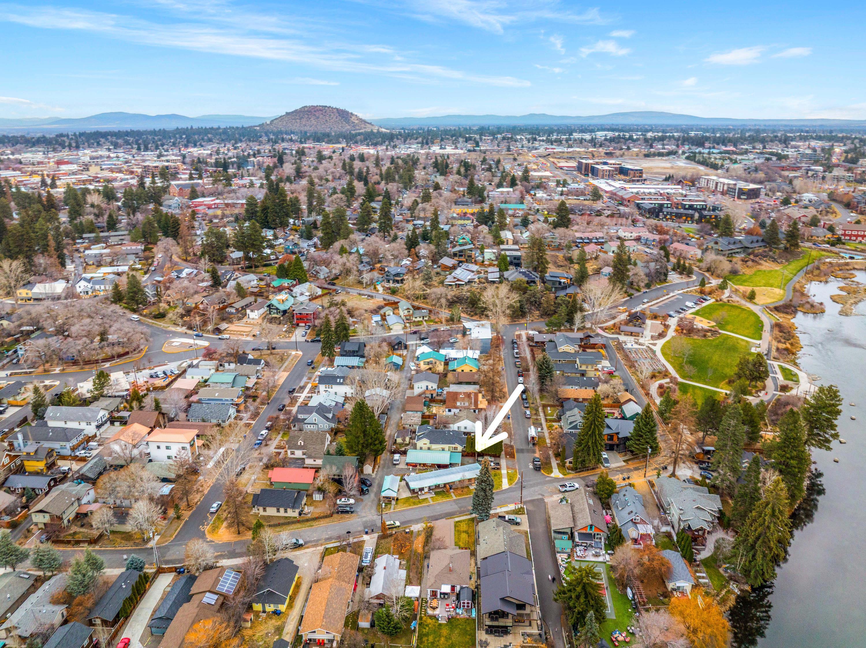 202 NW Riverfront Street