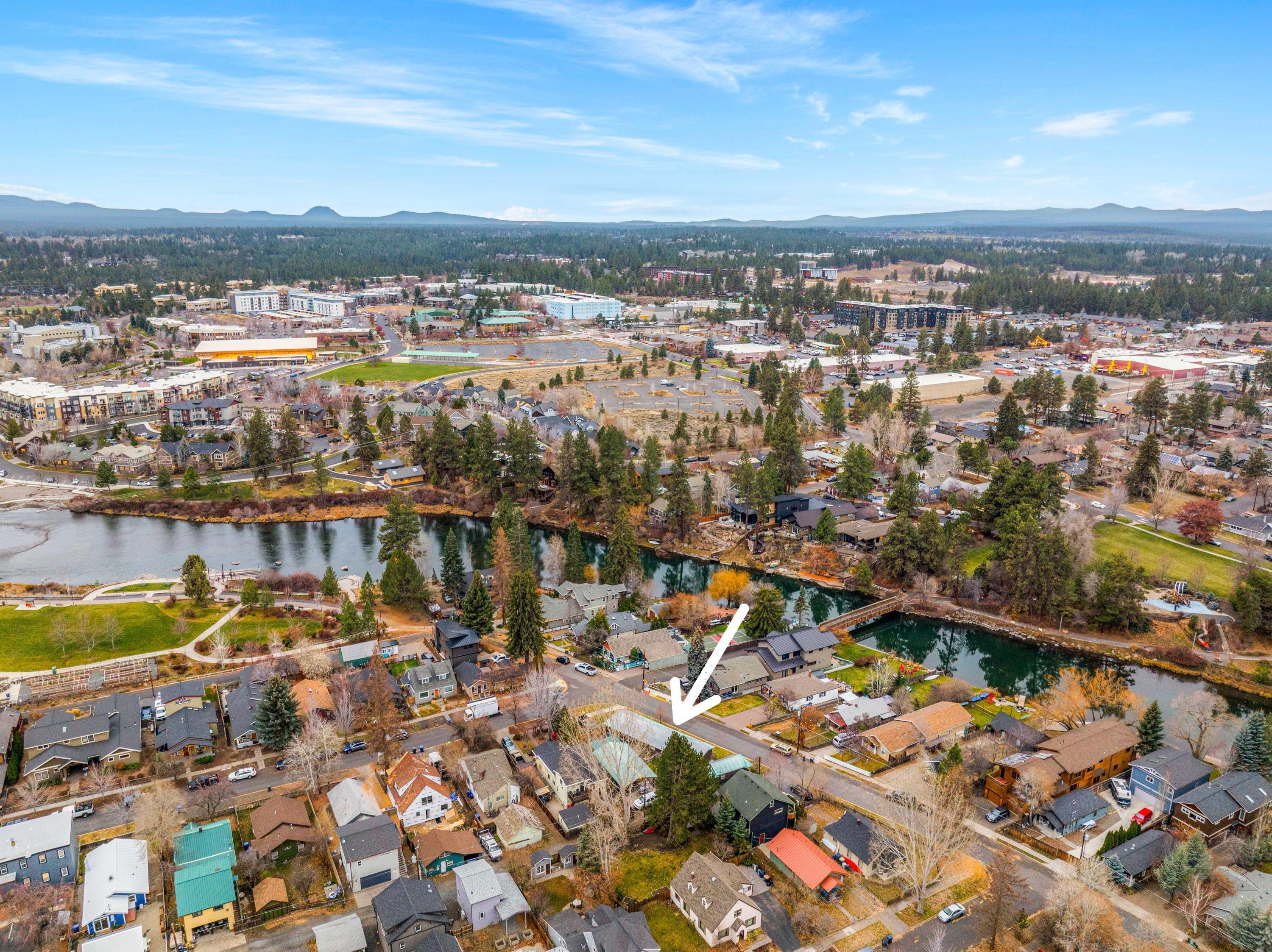 202 NW Riverfront Street