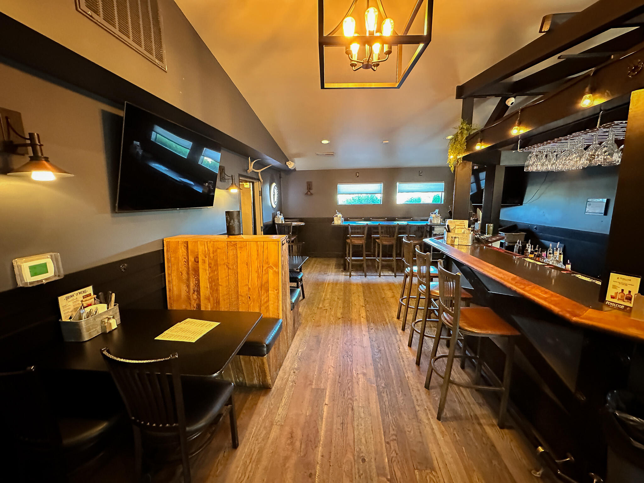 Hillman - Commercial Sale