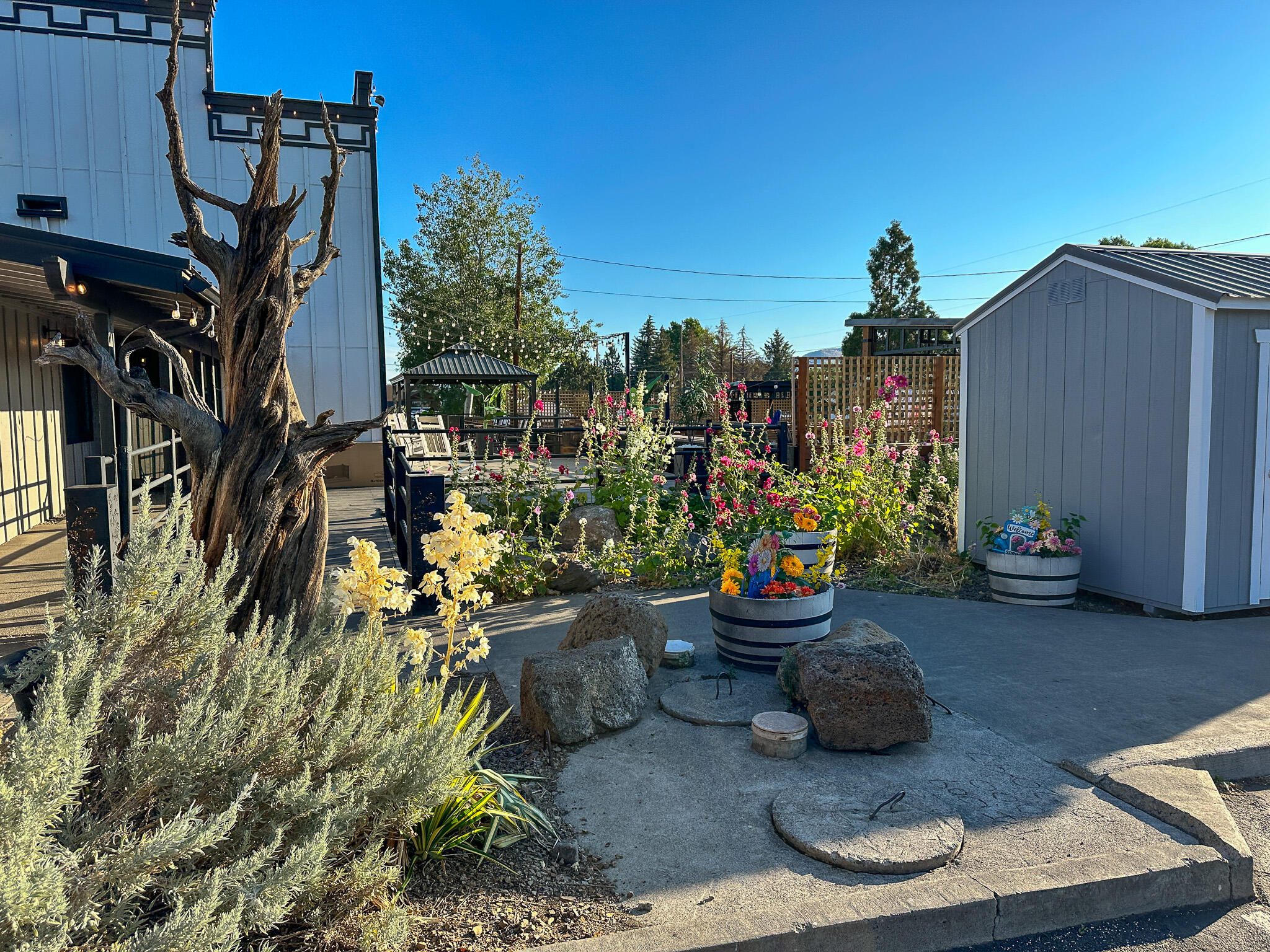 Hillman - Commercial Sale