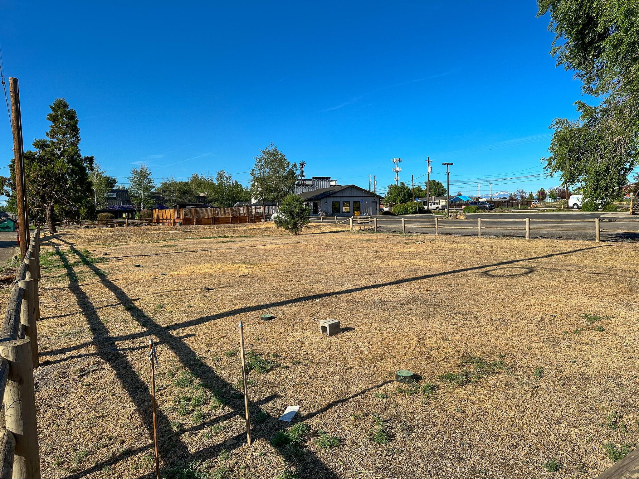 Hillman - Commercial Sale