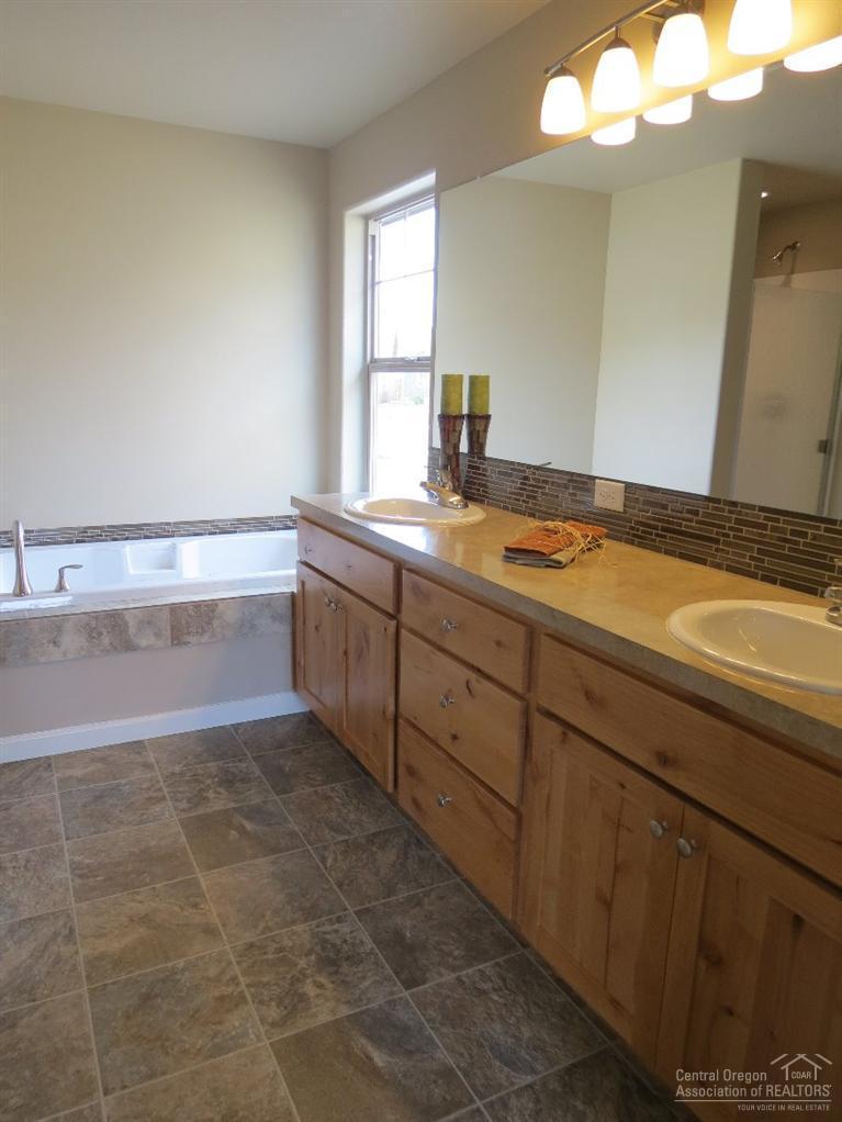 Julina Park - Residential