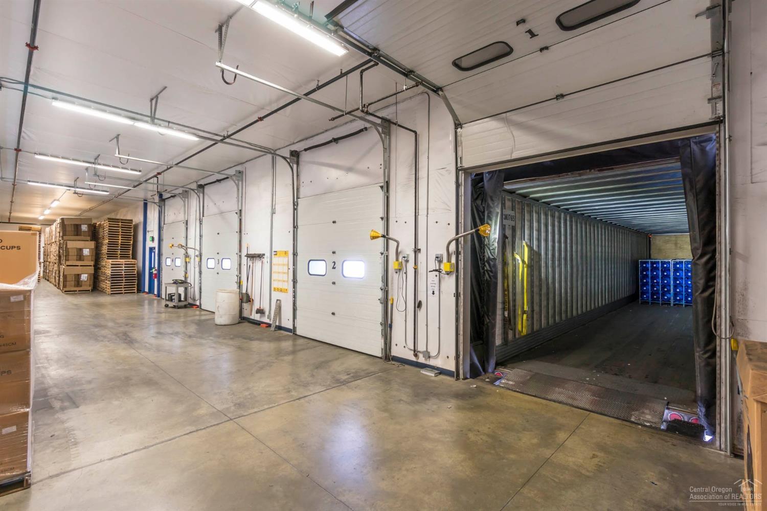 CLAJ - Commercial Sale