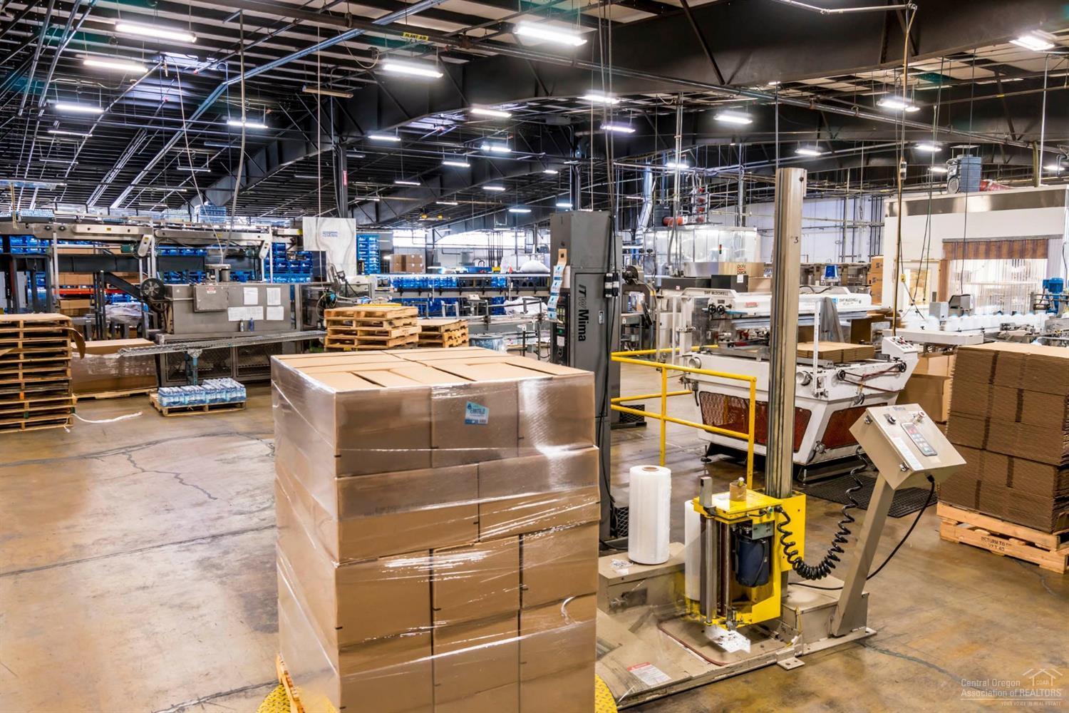 CLAJ - Commercial Sale