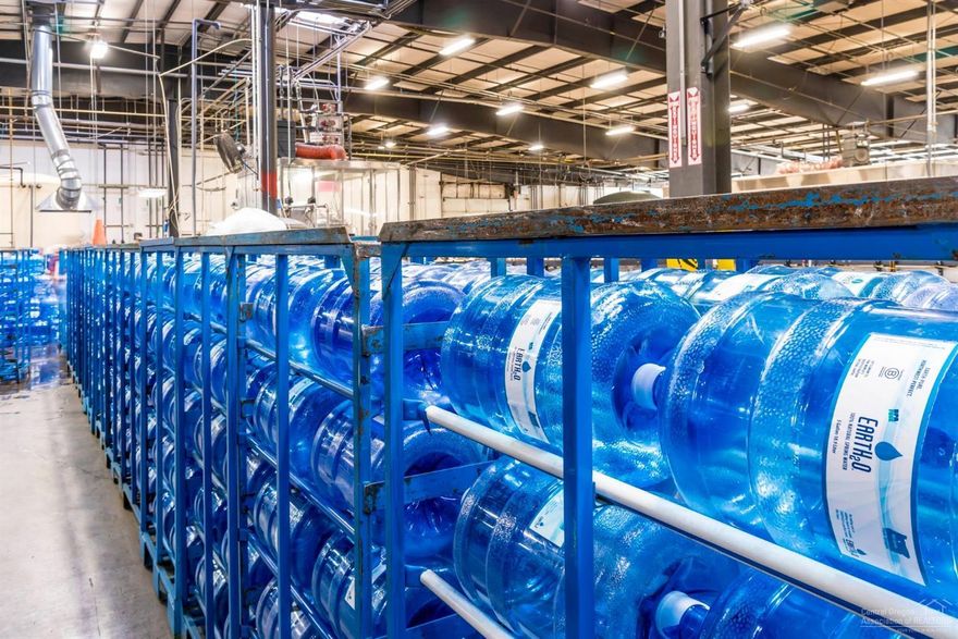 Earth2o has been in business since 1991. With over 50 employees and a 66,000 +/-RSF production, distribution, and office facility headquartered in Culver, Oregon, Earth2o has entered the Cold Brewed Coffee sector. The lease rate beginning year one (1) is $0.45 per square foot per month. There are three percent (3%) annual rent income escalators. The investment opportunity provides the Buyer with a true net leased investment.