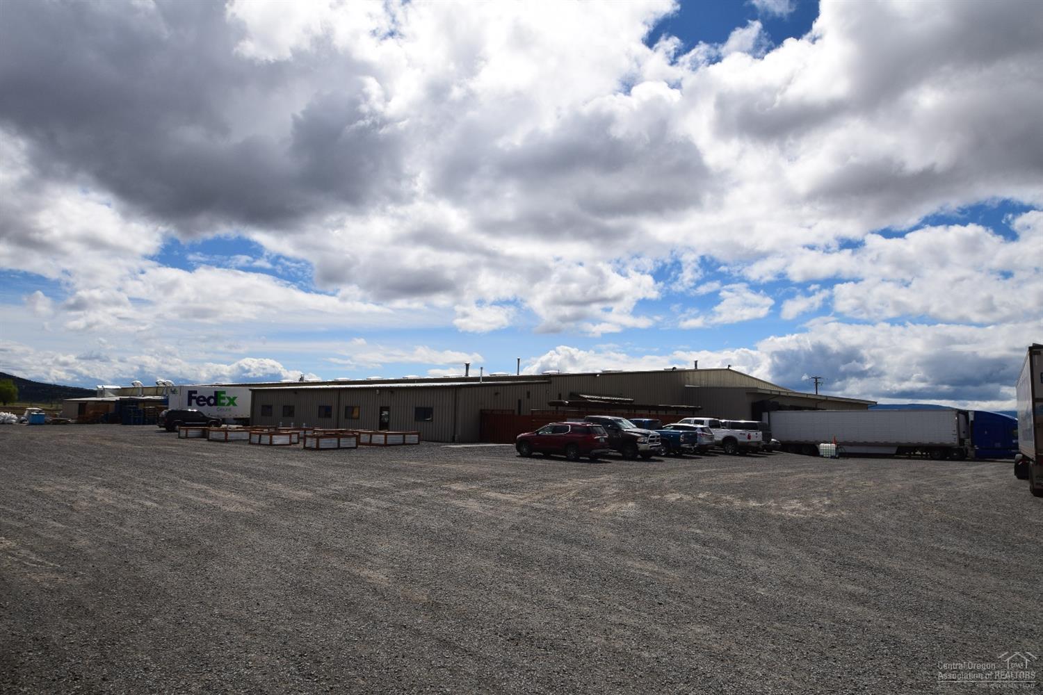 CLAJ - Commercial Sale