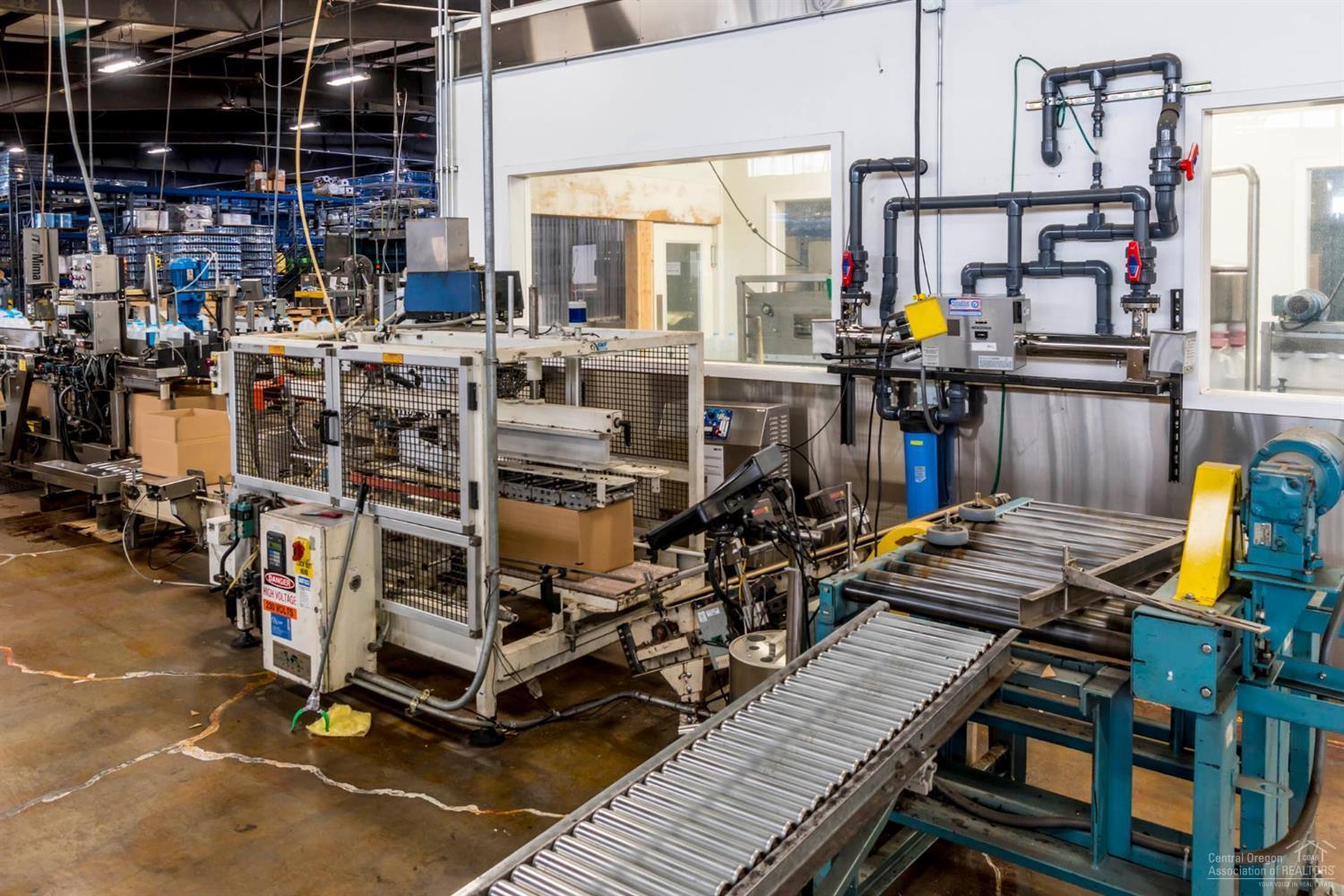 CLAJ - Commercial Sale