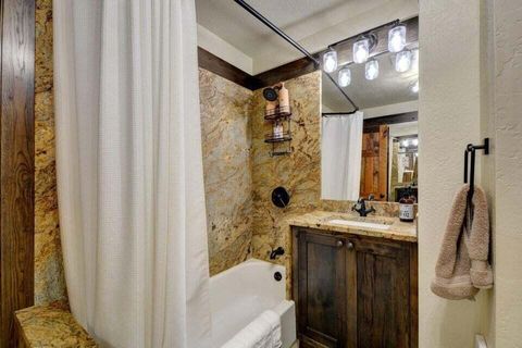 Tiny photo for 4836 Hyatt Prairie Road, Ashland, OR 97520 (MLS # 220216907)