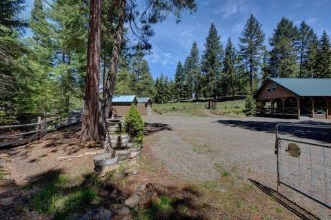 Tiny photo for 4836 Hyatt Prairie Road, Ashland, OR 97520 (MLS # 220216907)