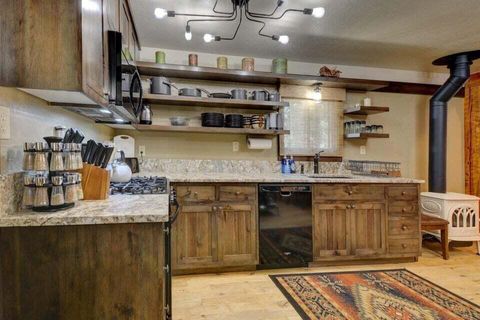 Tiny photo for 4836 Hyatt Prairie Road, Ashland, OR 97520 (MLS # 220216907)