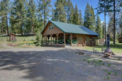Photo of 4836 Hyatt Prairie Road, Ashland, OR 97520 (MLS # 220216907)
