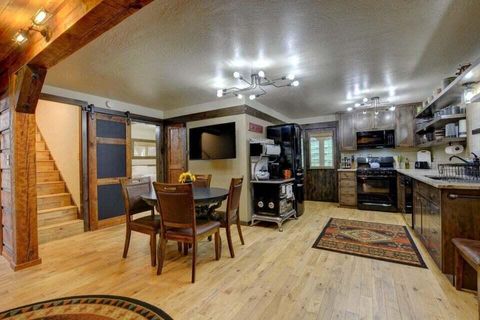 Tiny photo for 4836 Hyatt Prairie Road, Ashland, OR 97520 (MLS # 220216907)