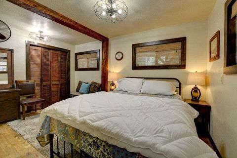 Tiny photo for 4836 Hyatt Prairie Road, Ashland, OR 97520 (MLS # 220216907)