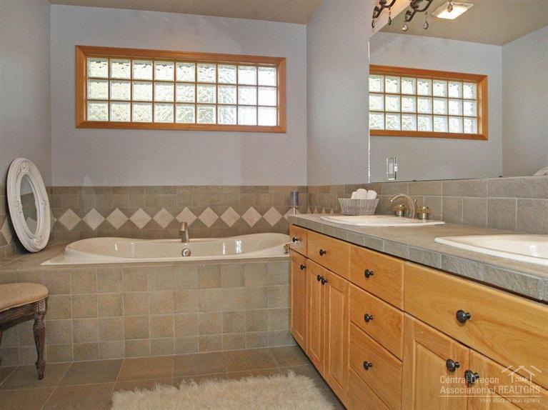 Awbrey Butte - Residential