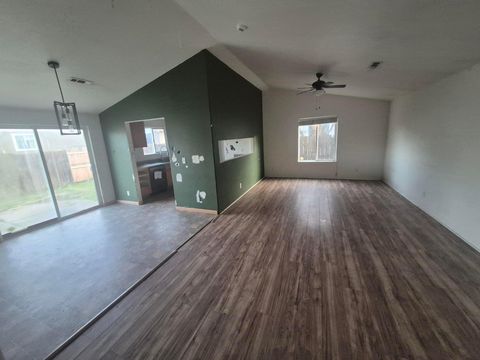 Tiny photo for 8028 Thunderhead Avenue, White City, OR 97503 (MLS # 220214002)