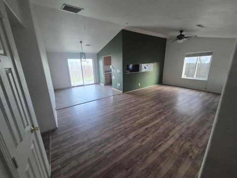 Tiny photo for 8028 Thunderhead Avenue, White City, OR 97503 (MLS # 220214002)