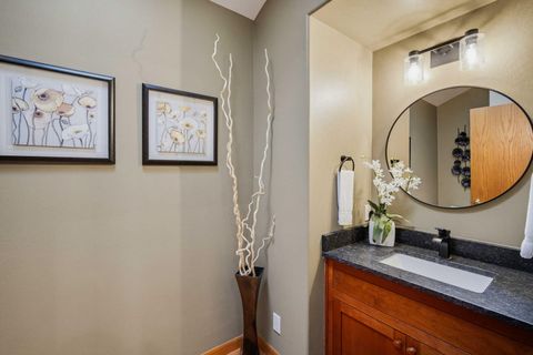 Tiny photo for 58101 Tournament Lane #18, Sunriver, OR 97707 (MLS # 220217312)