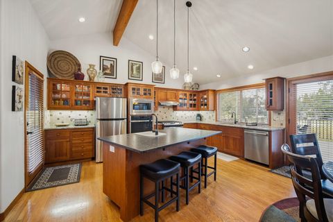 Tiny photo for 58101 Tournament Lane #18, Sunriver, OR 97707 (MLS # 220217312)