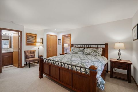 Tiny photo for 58101 Tournament Lane #18, Sunriver, OR 97707 (MLS # 220217312)