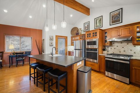 Tiny photo for 58101 Tournament Lane #18, Sunriver, OR 97707 (MLS # 220217312)