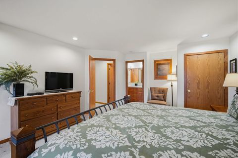 Tiny photo for 58101 Tournament Lane #18, Sunriver, OR 97707 (MLS # 220217312)