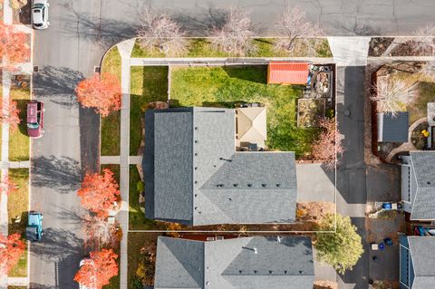 Tiny photo for 20663 Jayhawk Lane, Bend, OR 97702 (MLS # 220211990)