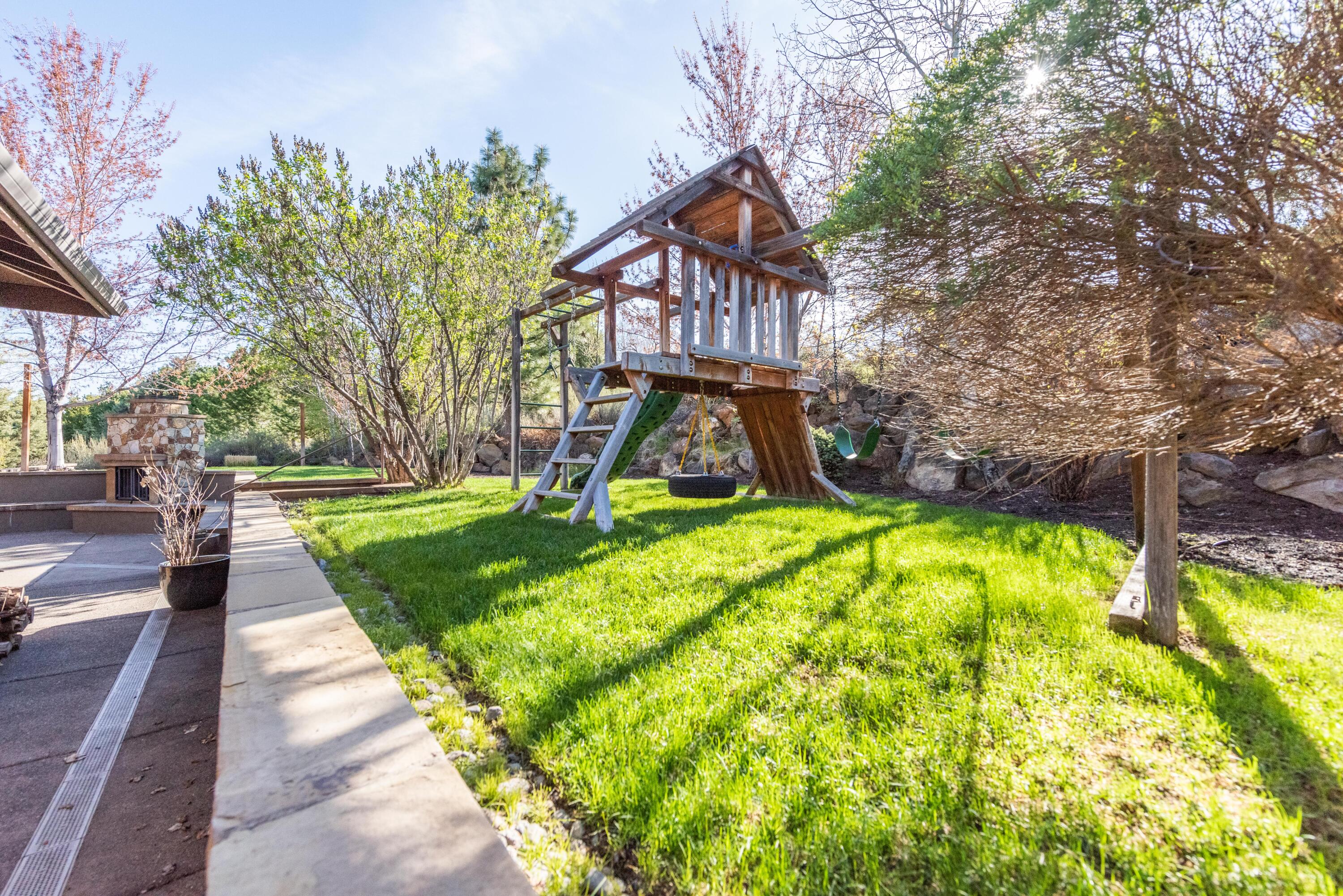 Parks At Broken Top - Residential