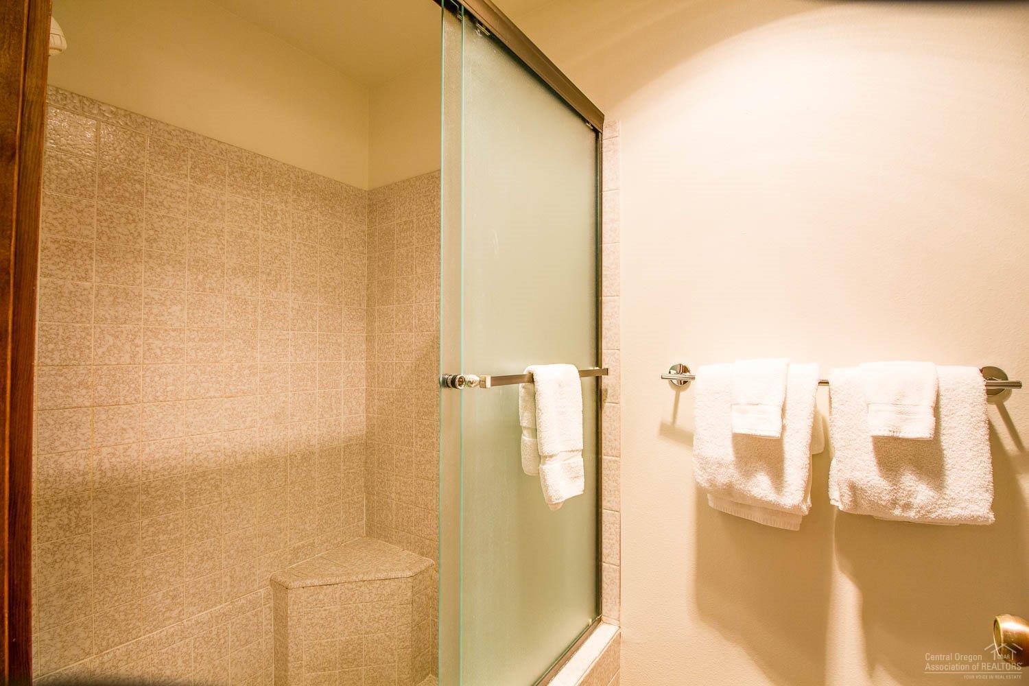 Quelah Condos - Residential