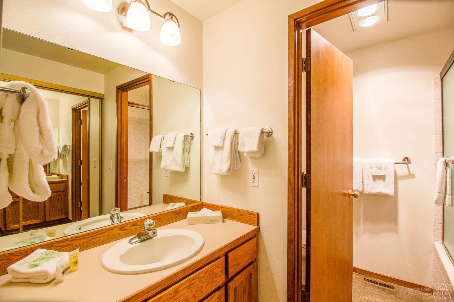 Quelah Condos - Residential